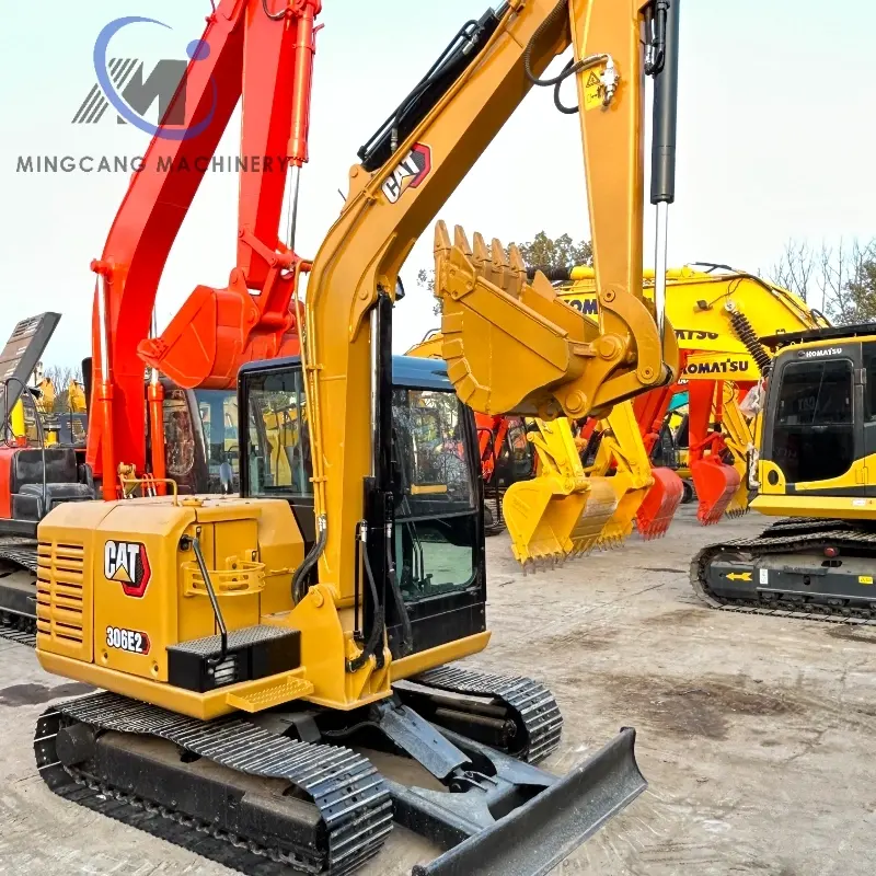 used Cat excavator 306E2 (1)